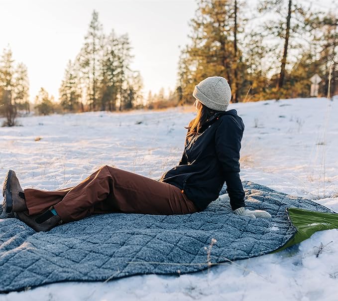 Sherpa Waterproof Outdoor Blanket. Large Sherpa Camping & Stadium Blanket for Cold Weather. Perfect for Picnic, Sports, Concerts, Outdoors, Boat. Windproof, Extra Warm, Machine Washable.