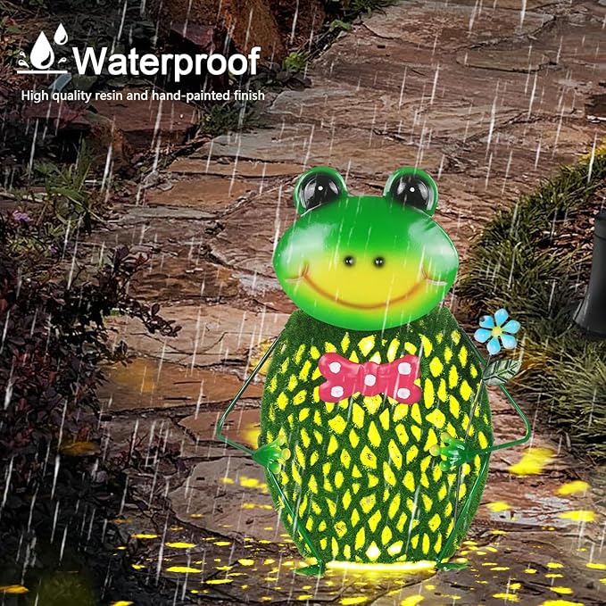 Frog Solar Hanging Lights Outdoor Handmade Iron Solar Outdoor Lanterns Waterproof Perfect for Floor, Patio, Yard, Garden Decorations Outdoor