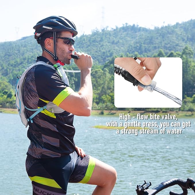 Waterproof Running Vest, 5.5L Breathable Running Hydration Vest with 1.5L Water Bladder, Water Vest for Hiking, Trail Marathon Race, Ideal for Women and Men