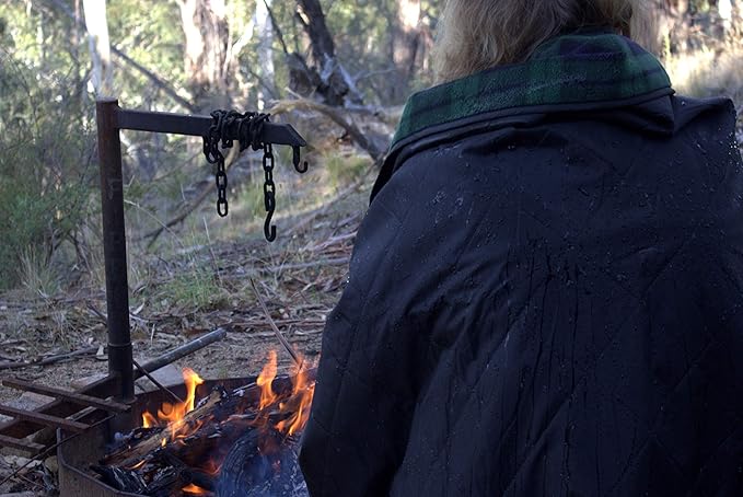 DOWN UNDER OUTDOORS Large Waterproof Windproof Extra Thick 350 GSM Quilted Fleece, or Sherpa Stadium Blanket
