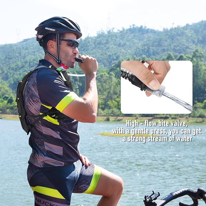 Waterproof Running Vest, 5.5L Breathable Running Hydration Vest with 1.5L Water Bladder, Water Vest for Hiking, Trail Marathon Race, Ideal for Women and Men