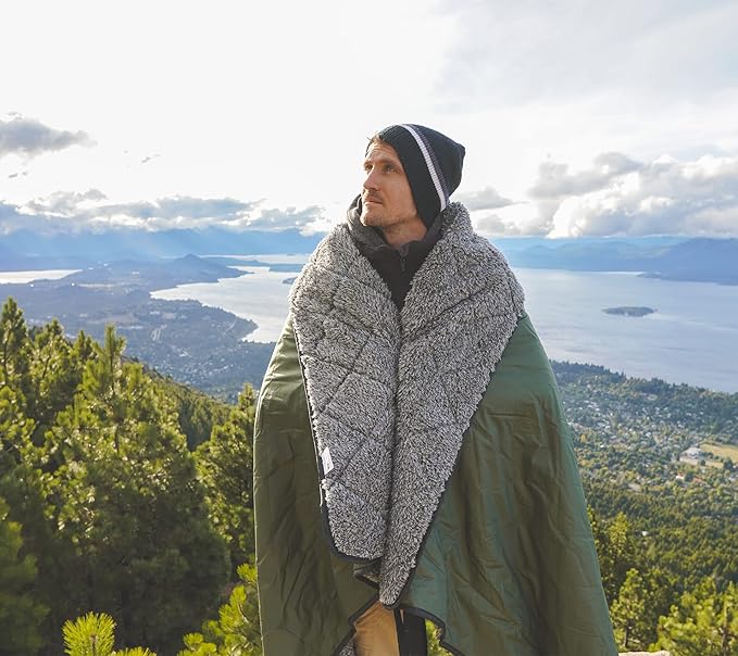 Sherpa Waterproof Outdoor Blanket. Large Sherpa Camping & Stadium Blanket for Cold Weather. Perfect for Picnic, Sports, Concerts, Outdoors, Boat. Windproof, Extra Warm, Machine Washable.