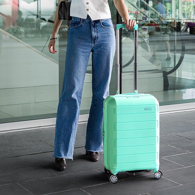 Traveler's Choice Pagosa Hardshell Expandable Luggage with Spinner Wheels, Mint, 30-Inch Large