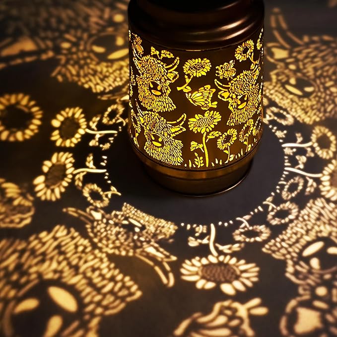 Solar Lanterns Outdoor Waterproof Decoration, Highland Cow Garden Decor Hanging Lantern Lights, Birthday Gifts for Women, Led Decorative Outside Light, for Yard, Patio, Porch,Pathway, Table, Trees