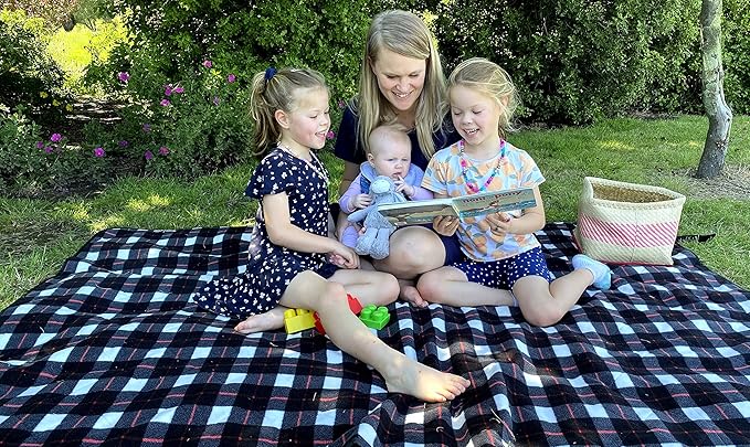 DOWN UNDER OUTDOORS Large Waterproof Windproof Extra Thick 350 GSM Quilted Fleece, or Sherpa Stadium Blanket