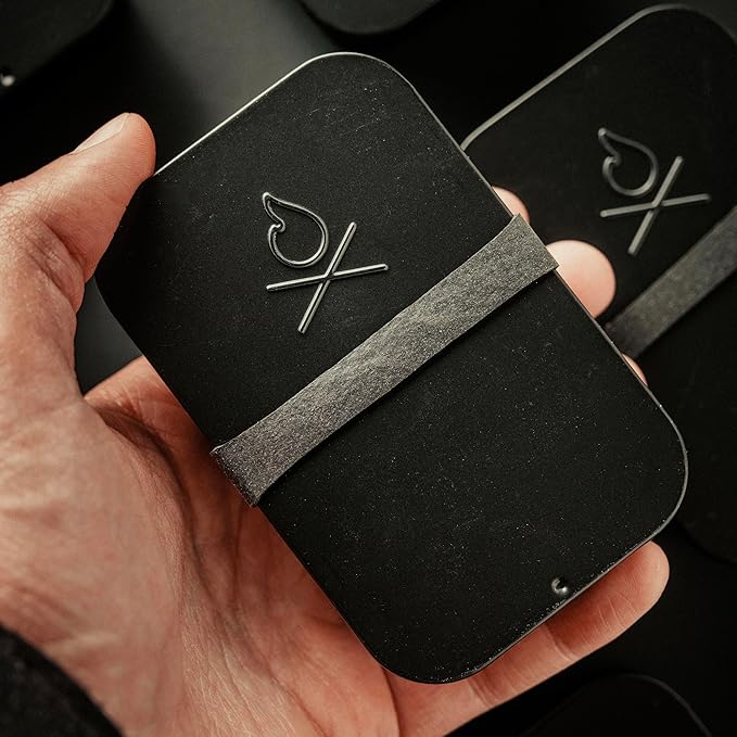 Überleben Tindår Tinder Fire Starter Kit, Wicker Rope Kit - Fire Starter Survival Tool Kit, Waterproof, 60 Min Burn Time - Paraffin Wax Rope Hemp Wick & Bellow - Black Aluminum Sleeve & Slider Box