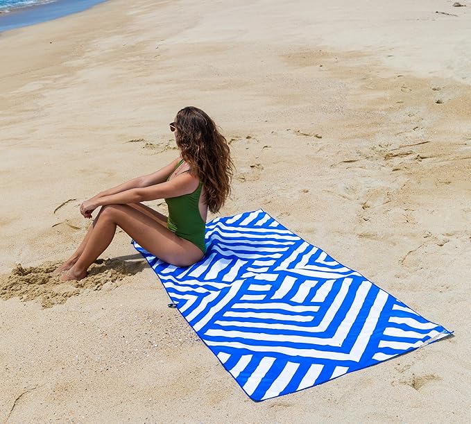 Elite Trend Quick Dry Towel Extra Large 78x35 Inch - Microfiber Beach Towel - Perfect for Beach, Travel, Swimming, Pool, Yoga, Hiking, Camping - Lightweight, Fast Drying, Compact for Adults (Maze)