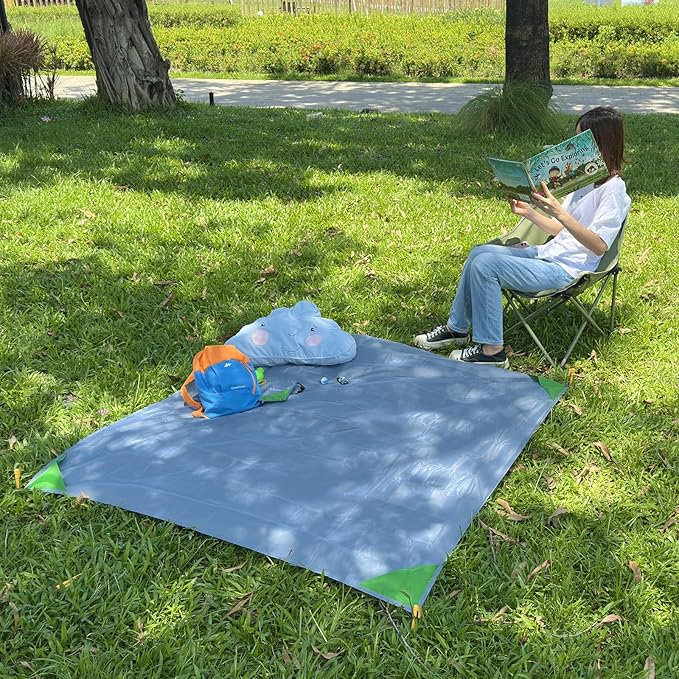 Pocket Beach Blanket Small Foldable Picnic Mat Portable Lightweight Camping Tarp Tent Blankets Washable Rug Quick Dry Compact Beach Mats Hiking Outdoor Essentials (Gray/Green 55"*59" / 4.59ft×4.92ft)