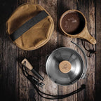 Überleben | Kessel Camp Kettle – 37 fl oz (1.1L) Camping Pot with Locking Lid, Hanger & Canvas Bag – Bushcraft Coffee & Tea Kettle, Outdoor Cooking Camping Essentials